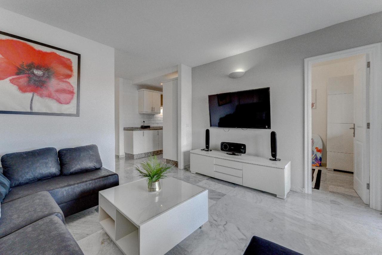 Heated Pool Stylish 3 Bedrm Apartment Los Cristianos Exterior photo